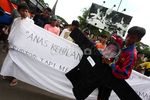 Boneka Anas Diserahkan ke Bonbin Ragunan