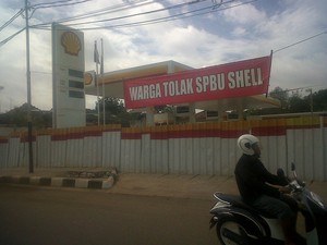 Warga Tolak Pembangunan SPBU Shell di Jakarta Barat