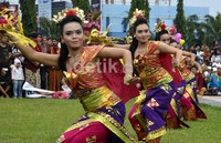Pawai ogoh-ogoh tersebut merupakan satu rangkaian acara peringatan Hari Raya Nyepi yang diselenggarakan Pemkot Semarang bertajuk Festival Lembayung Bali 2013.     