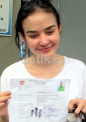 Bebas dari Penjara, Cynthiara Alona Buang Sial ke Ancol