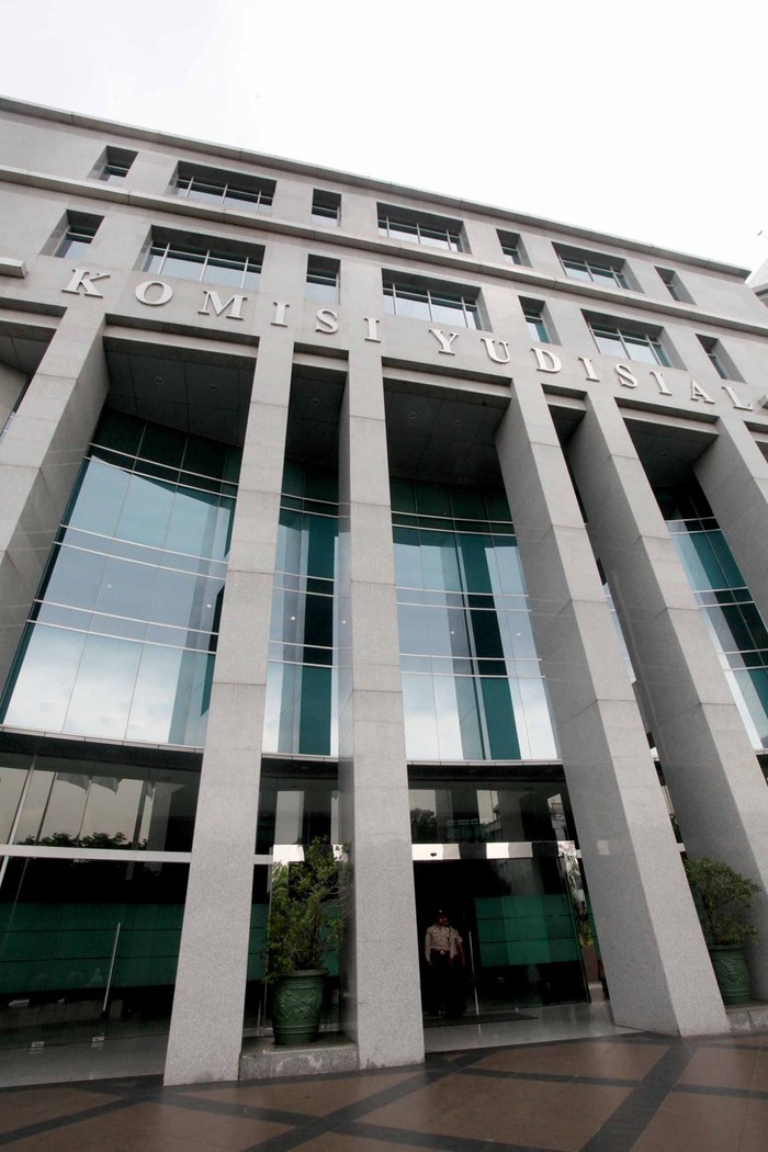 Presiden Didesak Segera Keluarkan SK Pemecatan Hakim Cabul