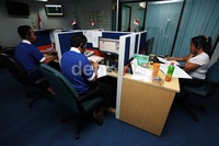 24 Jam masyarakat dilayani oleh 3 pengawas, 3 dokter dan 9 perawat.