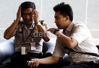 Legimo mendatangi KPK dengan didampingi seorang koleganya. Ramses/detikFoto.