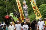 Sambut Nyepi, Ogoh-ogoh Pocong Diarak