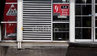 Retakan ini cukup membahayakan bila tidak segera ditangani.