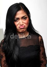 Jessica Iskandar Cemberut