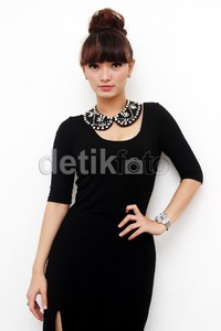 Tubuh Zaskia terlihat lebih berisi. Gusmun/detikFoto.