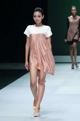 Jakarta, Indonesia - 16 Februari. Tertia Enda Forbidden. Indonesia Fashion Week 2013 at Jakarta Convention Center. 16 Februari 2013. Senayan. Jakarta. [Foto: Mohammad Abduh/Wolipop]