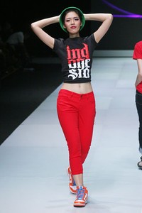 Jakarta, Indonesia - 16 Februari. Sandryant @iamUNIFIT. Indonesia Fashion Week 2013 at Jakarta Convention Center. 16 Februari 2013. Senayan. Jakarta. [Foto: Mohammad Abduh/Wolipop]