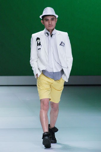 Jakarta, Indonesia - 16 Februari. Ai Syarief Individualism. Indonesia Fashion Week 2013 at Jakarta Convention Center. 16 Februari 2013. Senayan. Jakarta. [Foto: Mohammad Abduh/Wolipop]