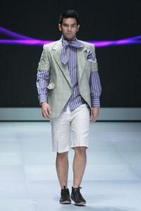Jakarta, Indonesia - 16 Februari. Ai Syarief Individualism. Indonesia Fashion Week 2013 at Jakarta Convention Center. 16 Februari 2013. Senayan. Jakarta. [Foto: Mohammad Abduh/Wolipop]