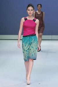 Jakarta, Indonesia - 16 Februari. Martha Ellen Introducing a New Line in Ikat. Indonesia Fashion Week 2013 at Jakarta Convention Center. 16 Februari 2013. Senayan. Jakarta. [Foto: Mohammad Abduh/Wolipop]