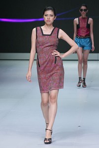 Jakarta, Indonesia - 16 Februari. Martha Ellen Introducing a New Line in Ikat. Indonesia Fashion Week 2013 at Jakarta Convention Center. 16 Februari 2013. Senayan. Jakarta. [Foto: Mohammad Abduh/Wolipop]