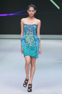 Jakarta, Indonesia - 16 Februari. Martha Ellen Introducing a New Line in Ikat. Indonesia Fashion Week 2013 at Jakarta Convention Center. 16 Februari 2013. Senayan. Jakarta. [Foto: Mohammad Abduh/Wolipop]