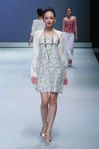 Jakarta, Indonesia - 16 Februari. Indische by Riri Rengganis. Indonesia Fashion Week 2013 at Jakarta Convention Center. 16 Februari 2013. Senayan. Jakarta. [Foto: Mohammad Abduh/Wolipop]