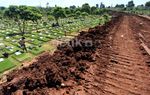 Penyempitan Lahan Makam di Jakarta