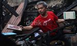 Bersih-bersih Sekolah Usai Kebakaran