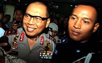 Mengenakan baju dinas kepolisian, Irjen Pudji tiba di kantor KPK pukul 10.10 WIB. Ramses/detikFoto.