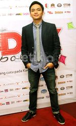 Calvin Jeremy Tampil Rapi