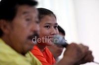 Tresna Puspita Gusti Ayu berhasil memecahkan rekor nasional lempar lembing dan lempar cakram kategori remaja. Batas minimal kejuaraan dunia remaja yakni 42 meter.