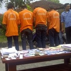 Polisi Tangkap Pelajar SMK Terlibat Judi Togel di Bandung