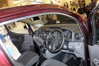 Evalia St memberikan kenyamanan tinggi pada setiap penggunanya serta penumpang berkatnya yang harga terjangkau.