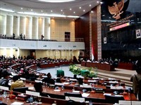 Pelantikan dihadiri 87 dari 100 anggota DPRD Sumut.