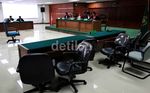 Neneng Sakit, Tipikor Memvonis Kursi Kosong