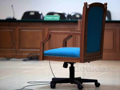 Neneng Sakit, Tipikor Memvonis Kursi Kosong