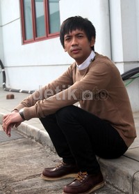 Rasanya nggak nyangka ternyata kita udah nge-band 10 tahun bukan waktu yang sebentar, ucap Rian lagi. Gus Mun/detikHOT.