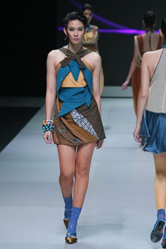 Jakarta, Indonesia - 16 Februari. Dandy T Hidayat Parasrani. Indonesia Fashion Week 2013 at Jakarta Convention Center. 16 Februari 2013. Senayan. Jakarta. [Foto: Mohammad Abduh/Wolipop]