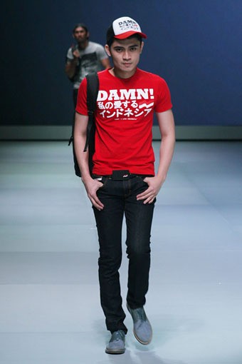 Jakarta, Indonesia - 16 Februari. Damn! I Love Indonesia by Daniel Mananta Pop Patriotic. Indonesia Fashion Week 2013 at Jakarta Convention Center. 16 Februari 2013. Senayan. Jakarta. [Foto: Mohammad Abduh/Wolipop]