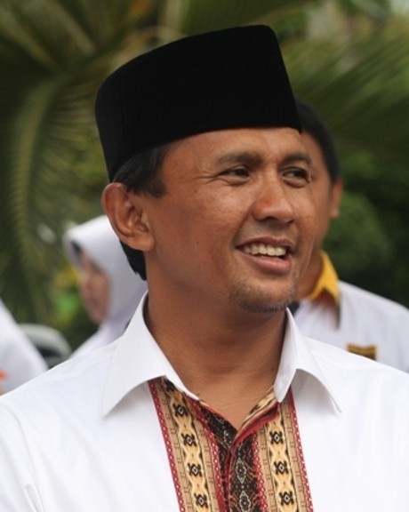 KPU Sumut Tetapkan Gatot-Tengku Erry Pemenang Pilgub Sumut KPU Sumut Tetapkan Gatot-Tengku Erry Pemenang Pilgub Sumut