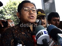 Anas mengaku tak tahu menahu mengenai proyek tersebut. Yang Anas tahu, dia pernah membuat SIM namun bukan dengan alat simulator. Ramses/detikFoto.