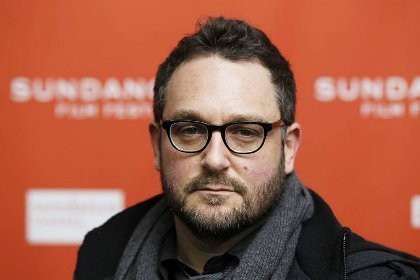 Colin Trevorrow Resmi Dipilih sebagai Sutradara Jurassic Park IV