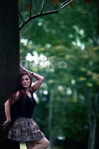 Tubuhnya yang proporsional serta penampilan fisiknya yang mulus memang menjadi modal yang tepat dirinya berkarir di bidang modeling.