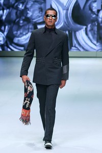 Jakarta, Indonesia - 16 Februari. Samuel Wattimena Kalvt. Indonesia Fashion Week 2013 at Jakarta Convention Center. 16 Februari 2013. Senayan. Jakarta. [Foto: Mohammad Abduh/Wolipop]