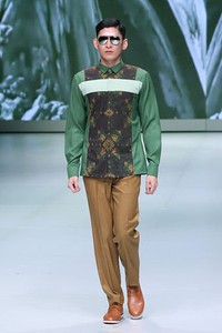 Jakarta, Indonesia - 16 Februari. Samuel Wattimena Kalvt. Indonesia Fashion Week 2013 at Jakarta Convention Center. 16 Februari 2013. Senayan. Jakarta. [Foto: Mohammad Abduh/Wolipop]