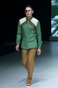 Jakarta, Indonesia - 16 Februari. Samuel Wattimena Kalvt. Indonesia Fashion Week 2013 at Jakarta Convention Center. 16 Februari 2013. Senayan. Jakarta. [Foto: Mohammad Abduh/Wolipop]