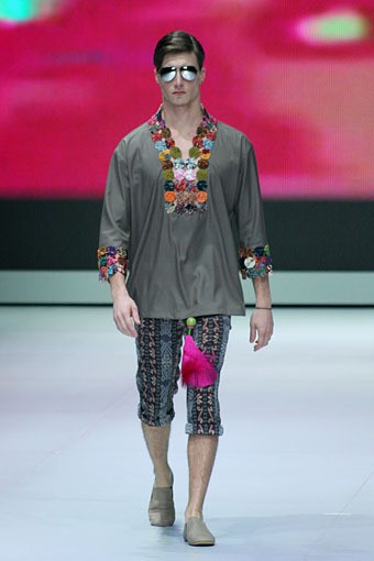 Jakarta, Indonesia - 16 Februari. Samuel Wattimena Kalvt. Indonesia Fashion Week 2013 at Jakarta Convention Center. 16 Februari 2013. Senayan. Jakarta. [Foto: Mohammad Abduh/Wolipop]
