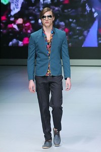 Jakarta, Indonesia - 16 Februari. Samuel Wattimena Kalvt. Indonesia Fashion Week 2013 at Jakarta Convention Center. 16 Februari 2013. Senayan. Jakarta. [Foto: Mohammad Abduh/Wolipop]