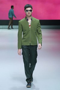 Jakarta, Indonesia - 16 Februari. Samuel Wattimena Kalvt. Indonesia Fashion Week 2013 at Jakarta Convention Center. 16 Februari 2013. Senayan. Jakarta. [Foto: Mohammad Abduh/Wolipop]