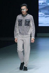 Jakarta, Indonesia - 16 Februari. Samuel Wattimena Kalvt. Indonesia Fashion Week 2013 at Jakarta Convention Center. 16 Februari 2013. Senayan. Jakarta. [Foto: Mohammad Abduh/Wolipop]