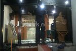 Kantor Tempo Diserang, Kaca Pecah-pecah