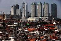 Untuk tahun 2013, Jokowi menganggarkan Rp 20 miliar untuk ruang terbuka hijau (RTH).