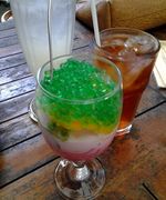 Menyantap Nasi Bakar Nikmat di Taman Mungil yang Asri
