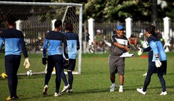 Dari 58 pemain yang mengikuti training camp, akan dipilih 23 untuk masuk tim yang akan menghadapi Arab Saudi di babak kualifikasi Piala Asia 2015.