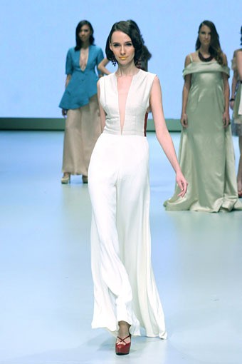 Jakarta, Indonesia - 16 Februari. Stella Rissa The Making of Colour Futures 2013. Indonesia Fashion Week 2013 at Jakarta Convention Center. 16 Februari 2013. Senayan. Jakarta. [Foto: Mohammad Abduh/Wolipop]