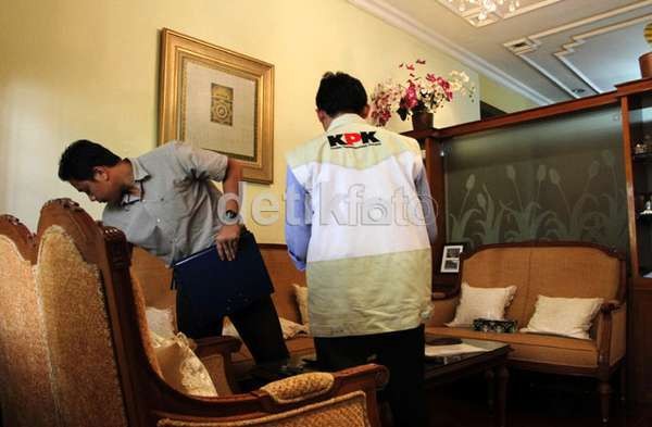 Kasus PON, KPK Juga Geledah Ruangan Politisi Golkar Kahar Muzakir di DPR