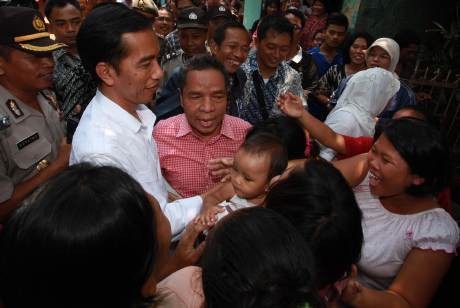 Jokowi Sambangi Korban Kebakaran di Pedongkelan